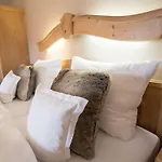 Landgasthof Weisses Lamm Szálloda