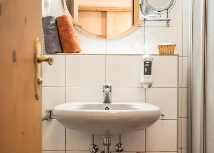 Hotel Landgasthof Weisses Lamm 3*