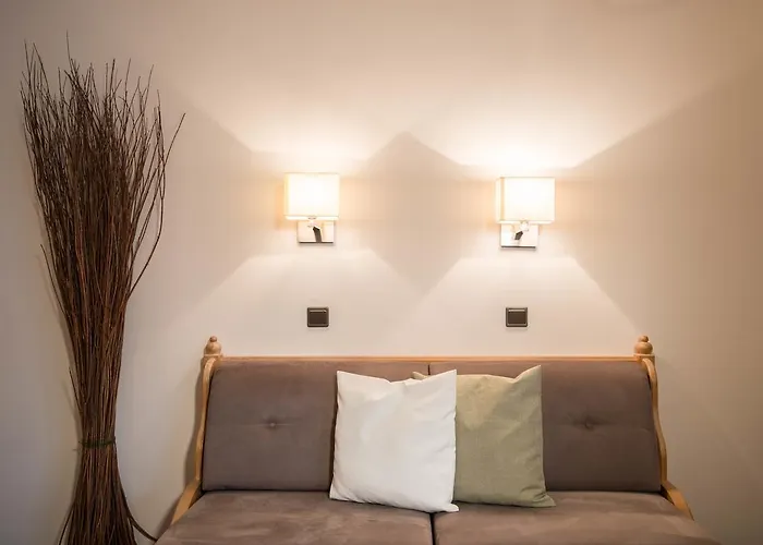 Landgasthof Weisses Lamm Hotel 3*