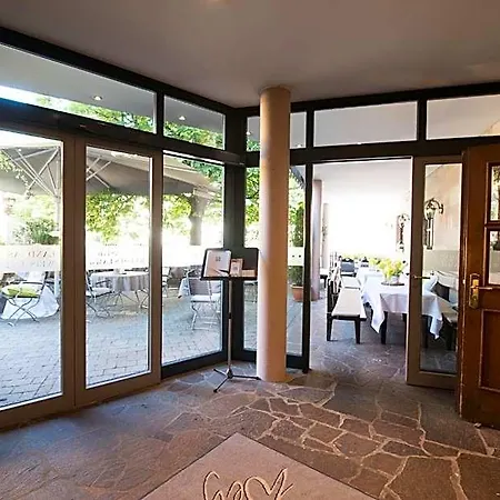 Landgasthof Weisses Lamm 3*