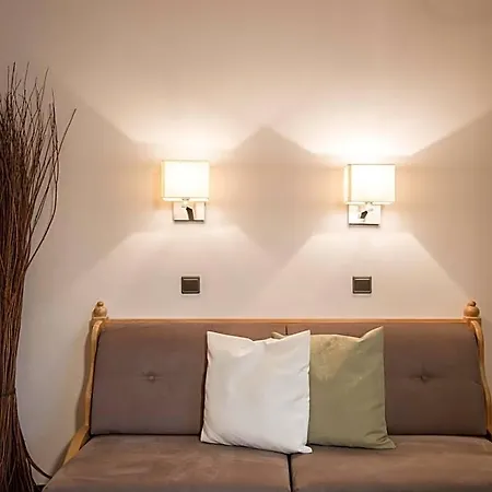 Otel Landgasthof Weisses Lamm Engelthal
