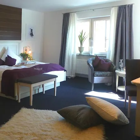 Landgasthof Weisses Lamm Hotel