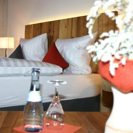Landgasthof Weisses Lamm 3*