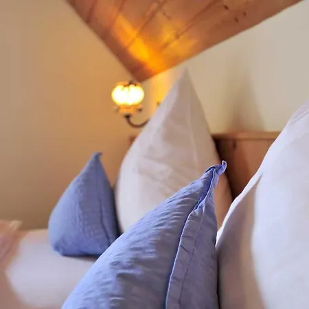 Hotel Landgasthof Weisses Lamm 3*