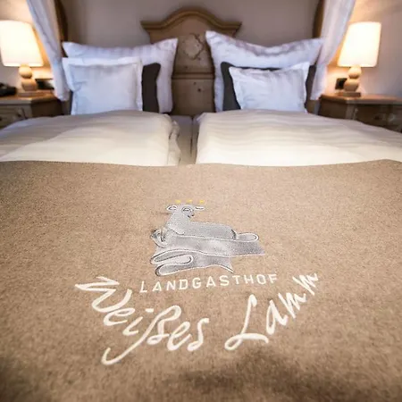 Hotel Landgasthof Weisses Lamm 3*